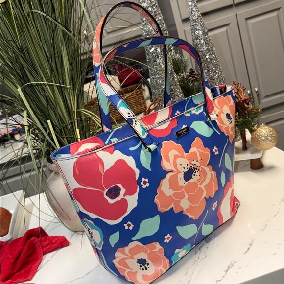Kate Spade Vibrant Floral Tote - Picture 3 of 8